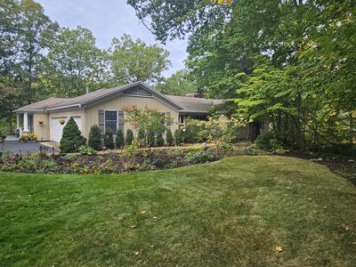 2335 Cascade Springs Dr SE, Grand Rapids, MI, 49546