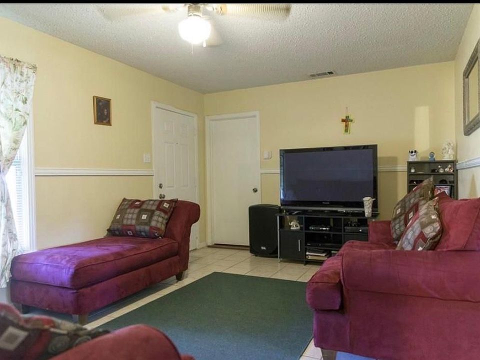 1st image of 1440 S Marlborough Ave