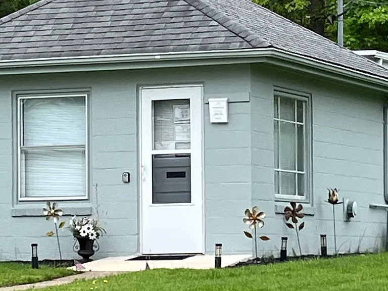 9735 Chillicothe Rd — Photo 2