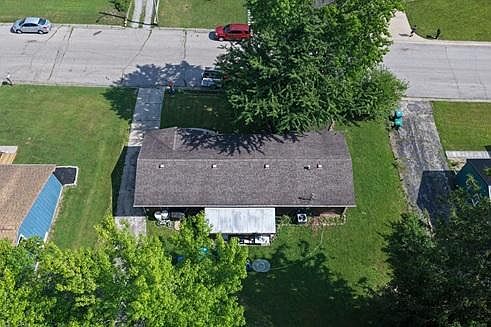 5th image of 1017 Sunset Dr