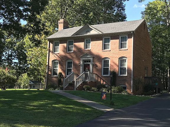 5th image of 198 Shady Oak Dr