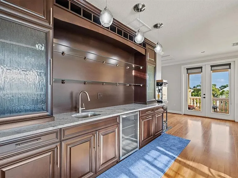 540 Fore Dr — Photo 41