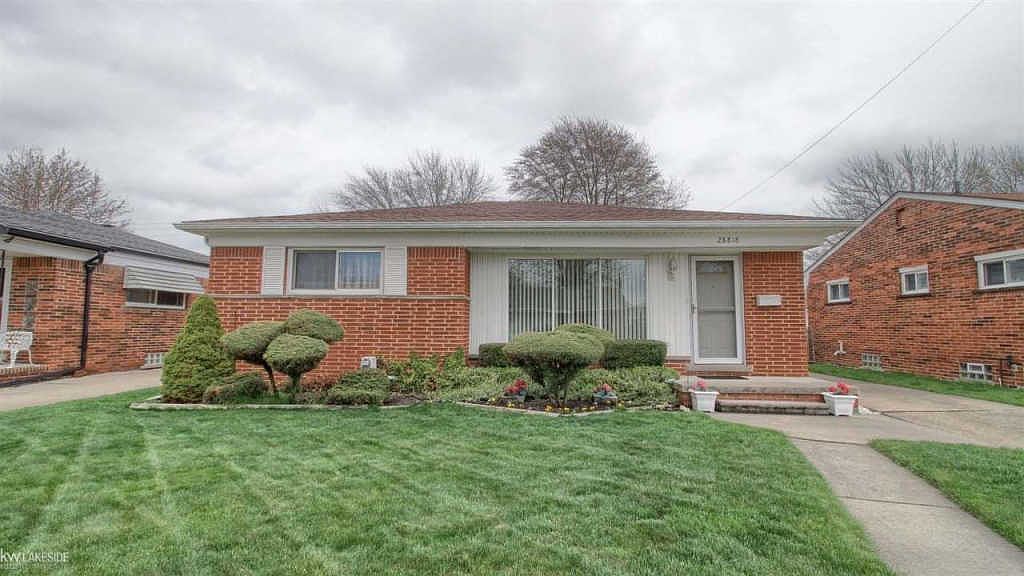 28818 Joan St, Saint Clair Shores, MI 48081 Zillow