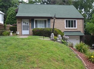 227 Webster Dr, Pittsburgh, PA 15235