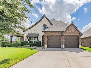 2707 Elmwood Dr, Burleson, TX 76028