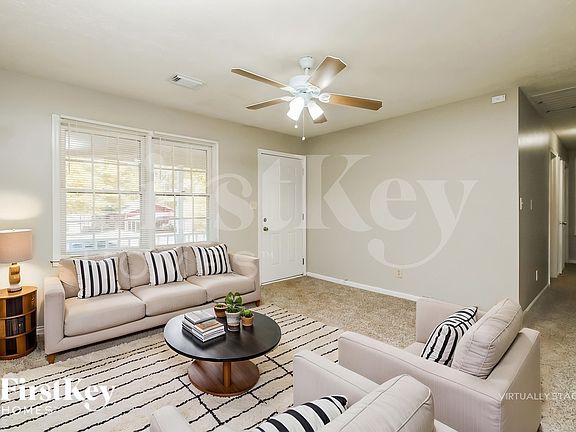 3rd image of 359 Cindy Dr SE