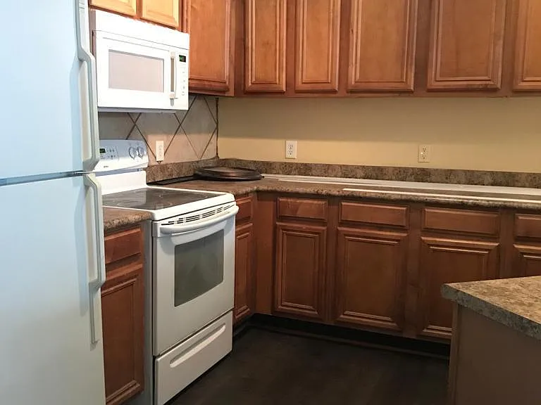 6169 Metrowest Blvd #302 — Photo 3