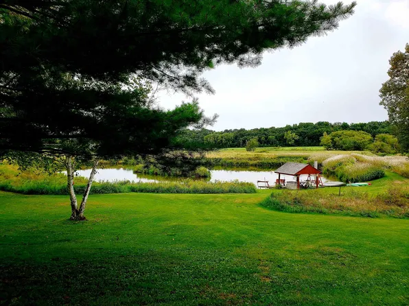 5364 Everson Rd, Blanchardville, WI 53516