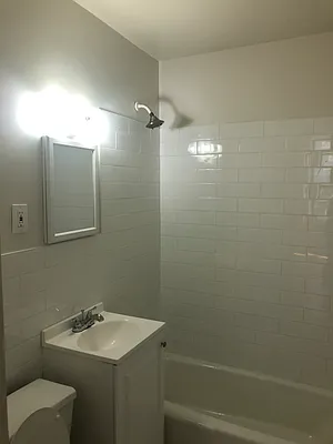 Rented by Lucien Perry | media 4