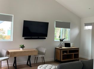 482 E 20th St, Costa Mesa, CA 92627