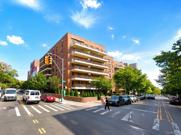 13710 Franklin Avenue #307, Flushing, NY 11355