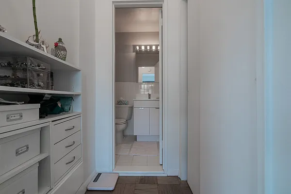 Sold by C Rose Realty | media 18