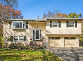 223 Chaucer Dr, Berkeley Heights, NJ 07922