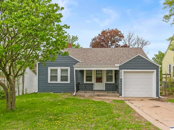 3942 N 67th St, Omaha, NE 68104