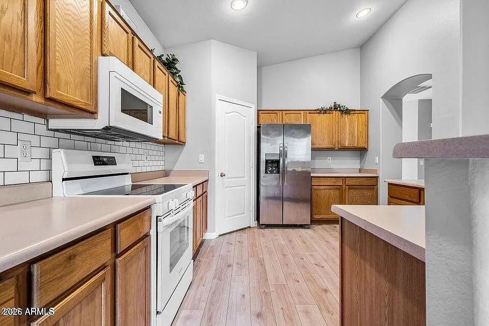 4 bed, 2166 sqft, $2,500 — Photo 3