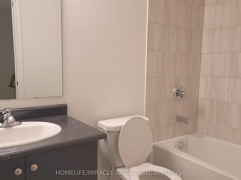 22 Vickers Rd — Photo 11