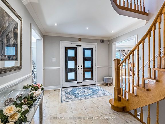 3rd image of 16 Stowe Ct