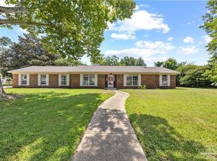 330 Bunker Hill Dr, Pensacola, FL 32506