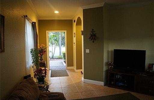 5th image of 672 NW 127th Ave