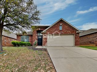 1204 Brownford Dr, Burleson, TX 76028