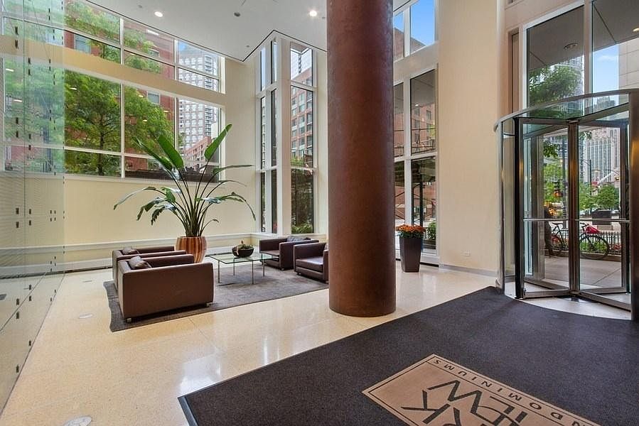 1st image of 505 N McClurg Ct APT 1702