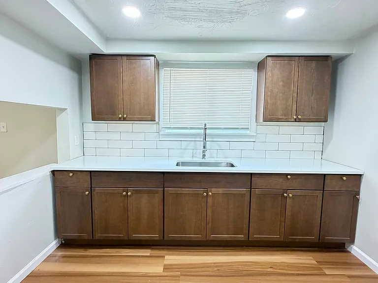 20816 Glen Lodge Rd — Photo 7