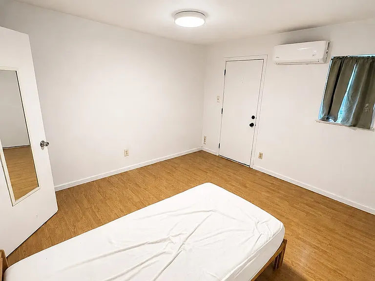 1115 Snyder Dr — Photo 10