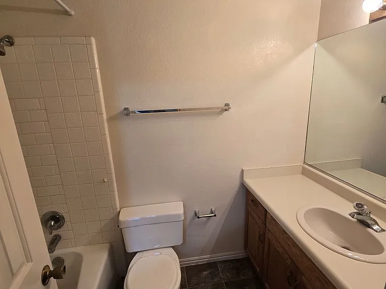546 N 500 W #5 — Photo 12