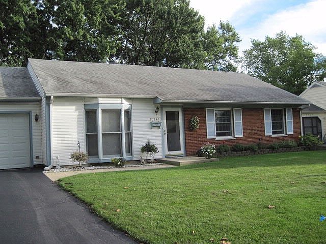 1st image of 10243 Hawthorne Dr