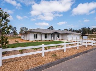 946 Hunter Ridge Ln, Nipomo, CA 93444