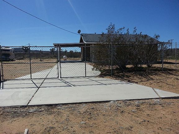 3rd image of 58921 Jana Ln