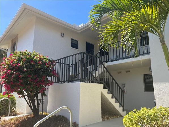 513 Lake Louise Cir Unit 202