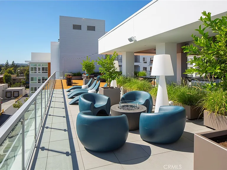6235 Topanga Canyon Blvd #250B — Photo 10