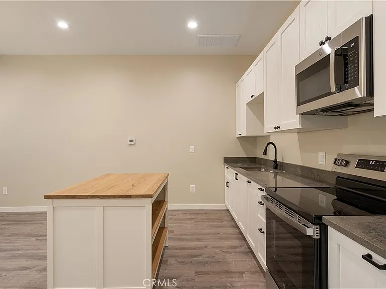1732 E Ruddock — Photo 7
