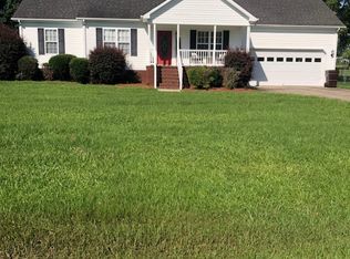 105 Summerdale Dr, Pikeville, NC 27863