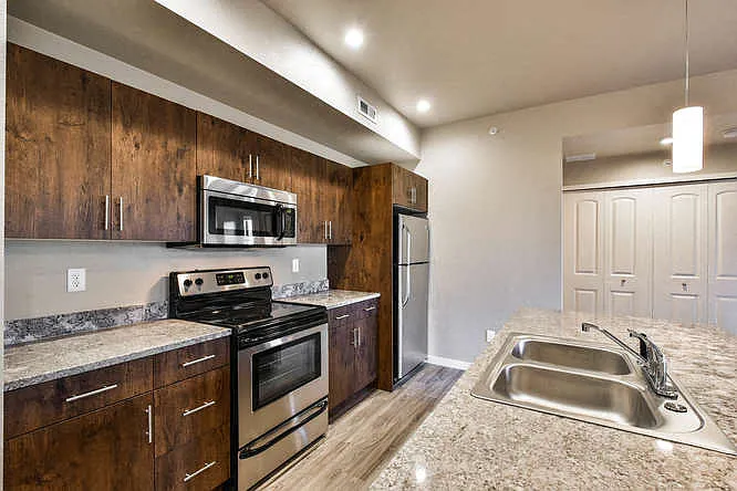 2802 Kansas Drive — Photo 25