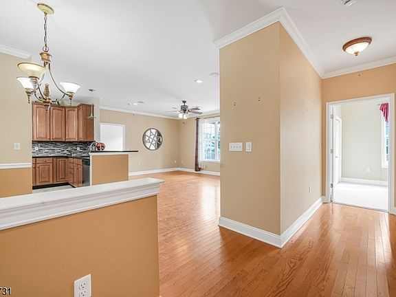 4th image of 4 Cliff Rd, Unit B2