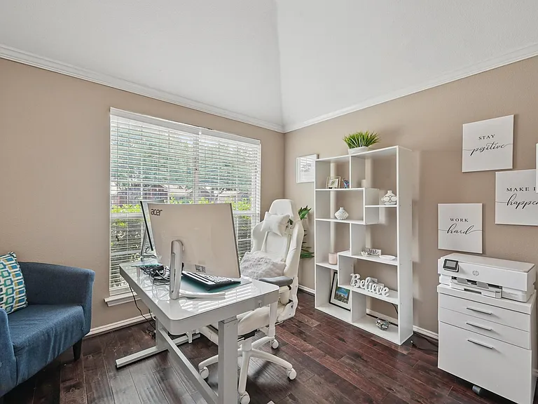 12315 Red Hawk Dr — Photo 3