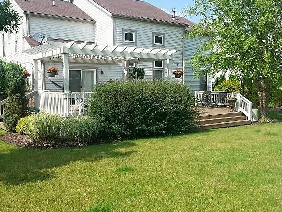 3rd image of 210 Kingston Dr