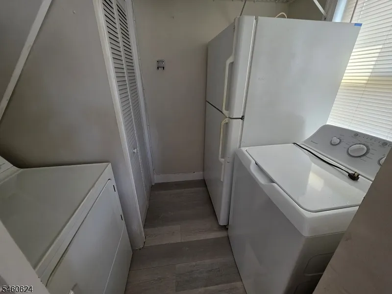 2 bed, 2.0 bath, $2,300 — Photo 4