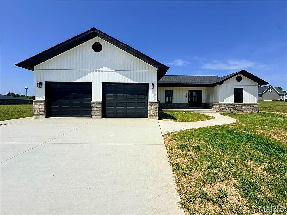 1st image of 1657 Redbud Ct