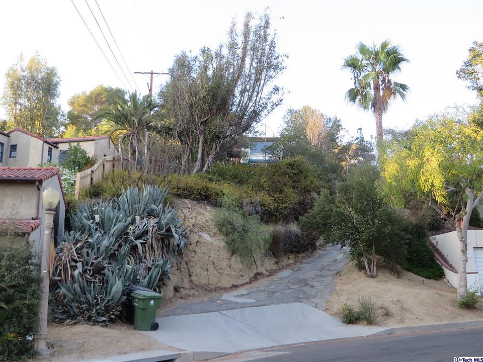 1st image of 1759 Hill Dr