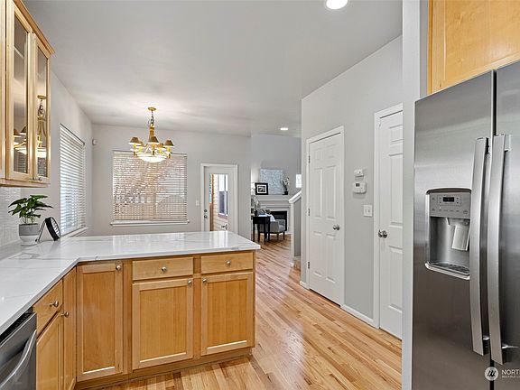 5th image of 10728 221st Lane NE #34