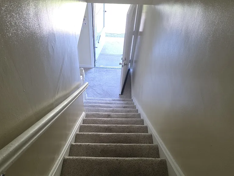 44 Virginia Ave — Photo 11