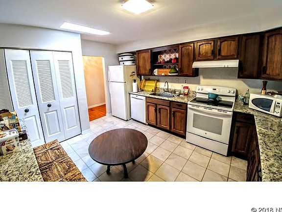 2nd image of 1436 S Peninsula Dr