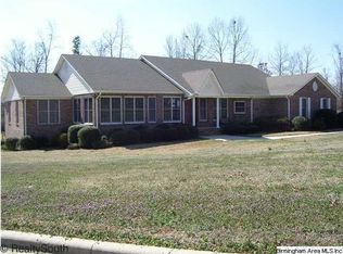 201 Hickory Hill Cir, Oneonta, AL 35121