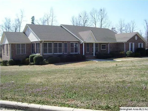 201 Hickory Hill Cir, Oneonta, AL 35121