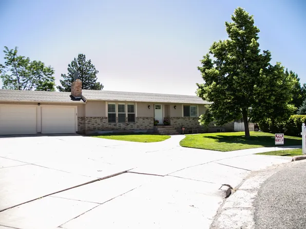 375 Pahvant Dr, Richfield, UT 84701