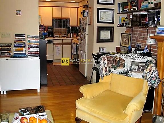 2nd image of 102 Gainsborough St #302