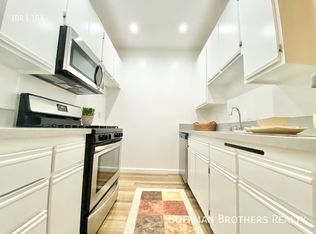 1327 N Sierra Bonita Ave #312A, Los Angeles, CA 90046